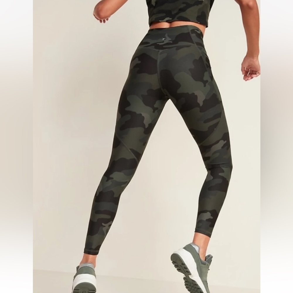 Old Navy High Waist Powersoft Black Olive Green Camo 7/8 Leggings... XS
